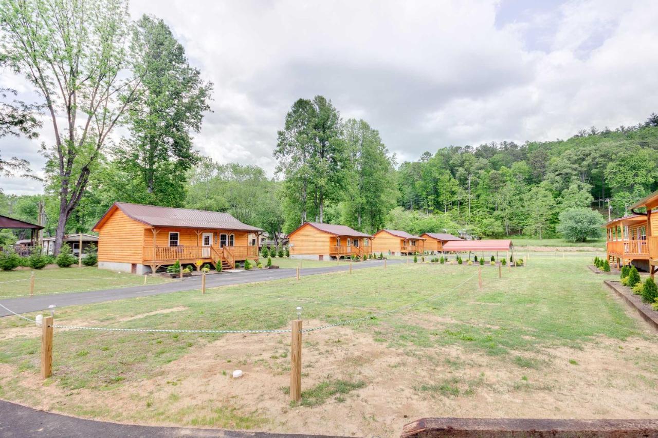 Bears Den Cabin With Porch About 5 Mi To Bryson City! Exteriér fotografie