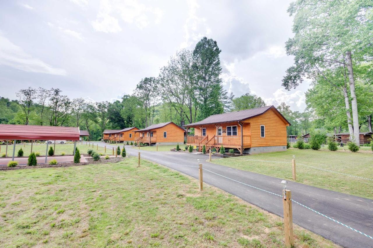 Bears Den Cabin With Porch About 5 Mi To Bryson City! Exteriér fotografie